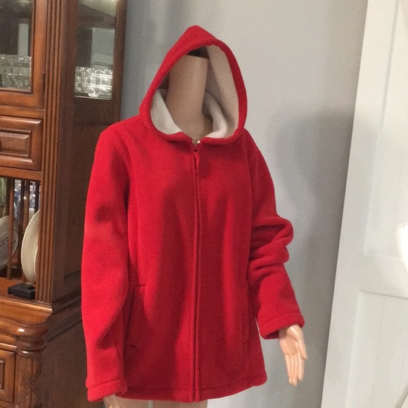 D&Co. Red fleece Jacket hoodie - Picture 2 of 8